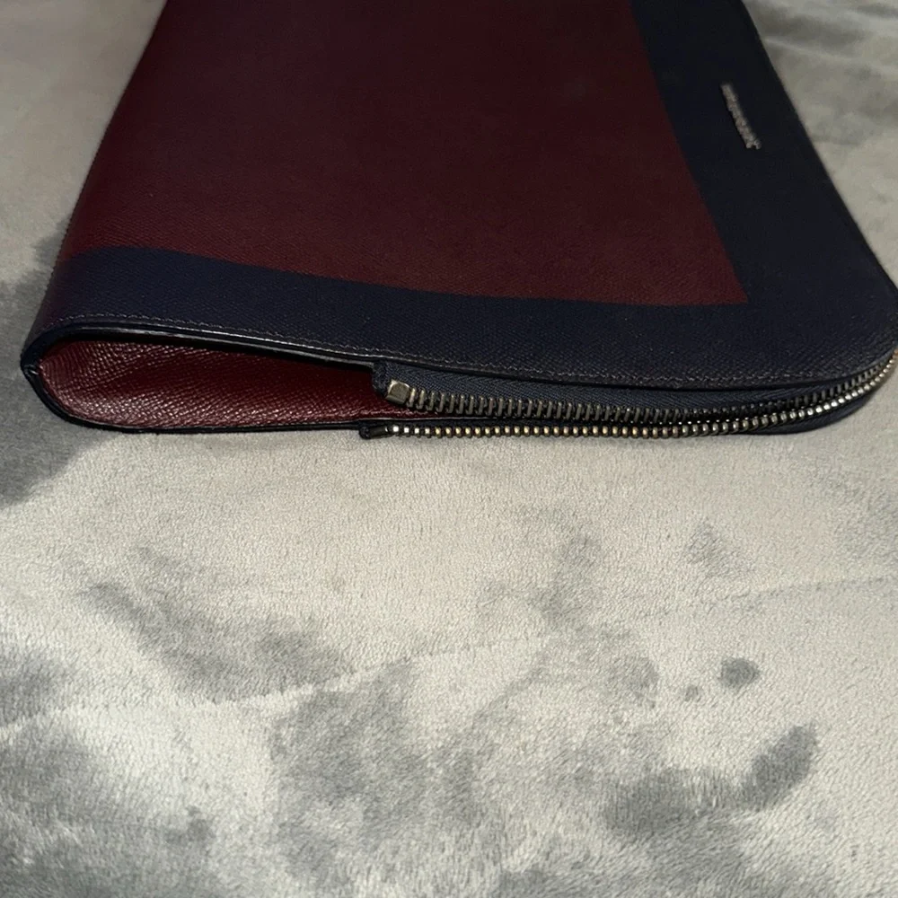 Preloved Burberry Men's Dark Blue and Burgundy Laptop Bag excellent condition